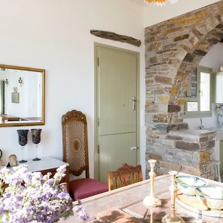 Amaryllis House - Tinos * Kardhianí