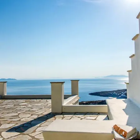 Amaryllis House - Tinos Hébergement de vacances Kardhianí