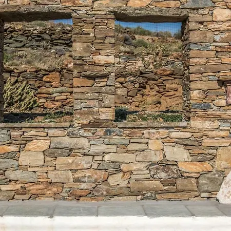 Amaryllis House - Tinos Hébergement de vacances Kardhianí